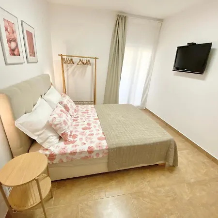 Mamma Mia Apartments-City Center Hvar Town Exterior photo