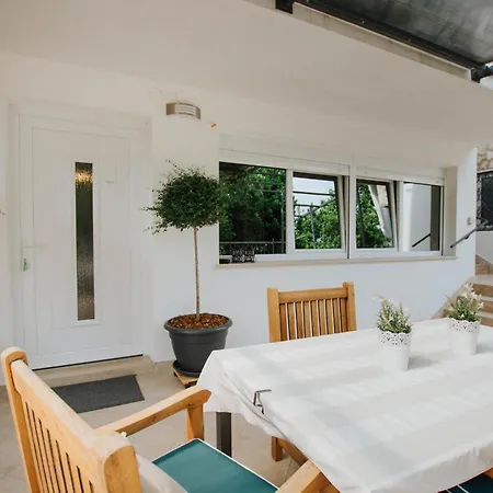 Mamma Mia Apartments-City Center Hvar Town Exterior photo