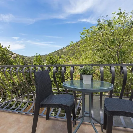 Mamma Mia Apartments-City Center Hvar Town Exterior photo