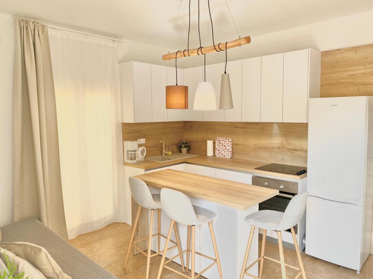 Mamma Mia Apartments-city Center * Hvar Town