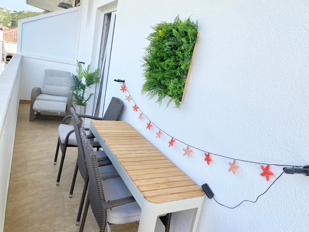 Mamma Mia Apartments-city Center Apartment