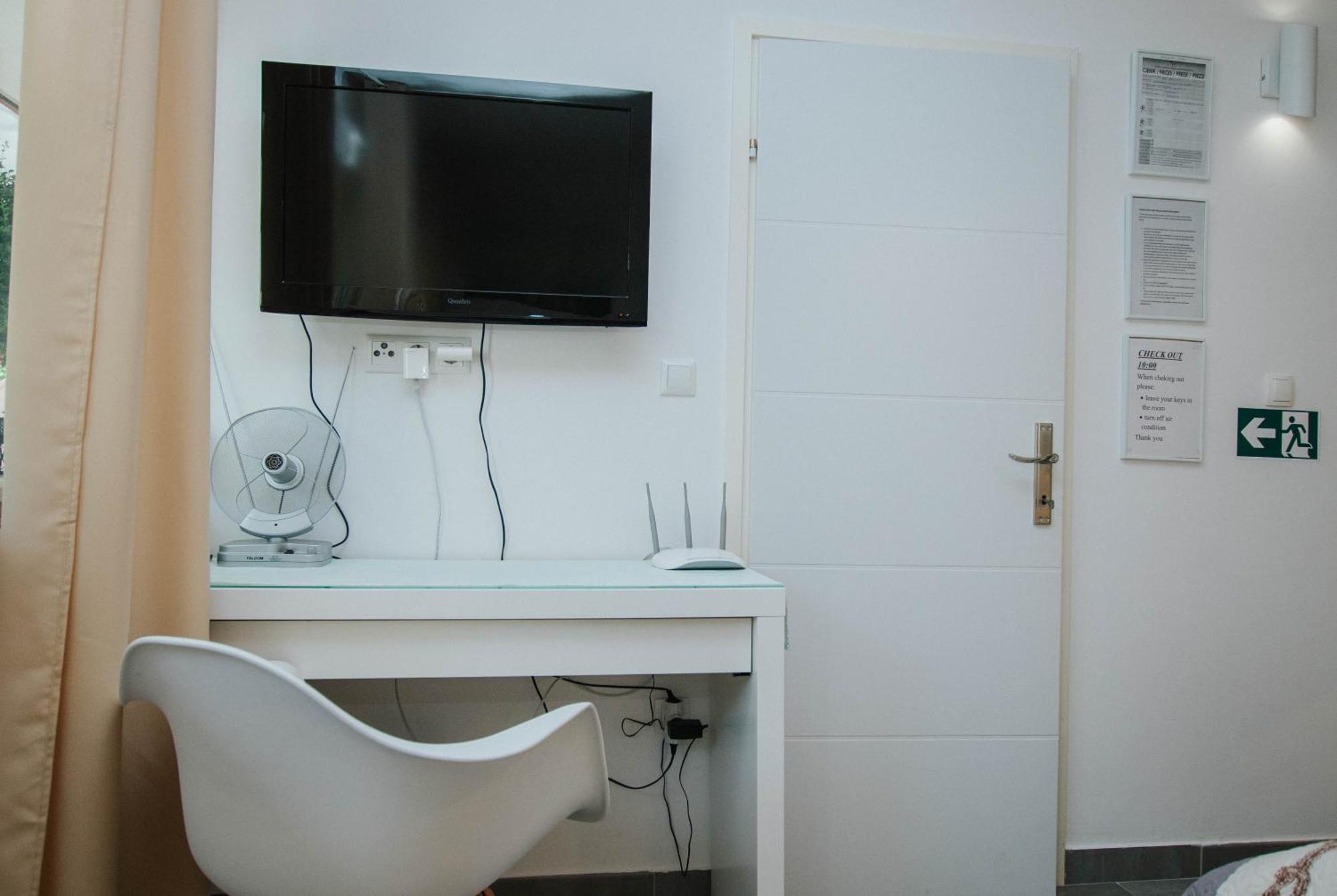 Mamma Mia Apartments-city Center Apartment Hvar Town