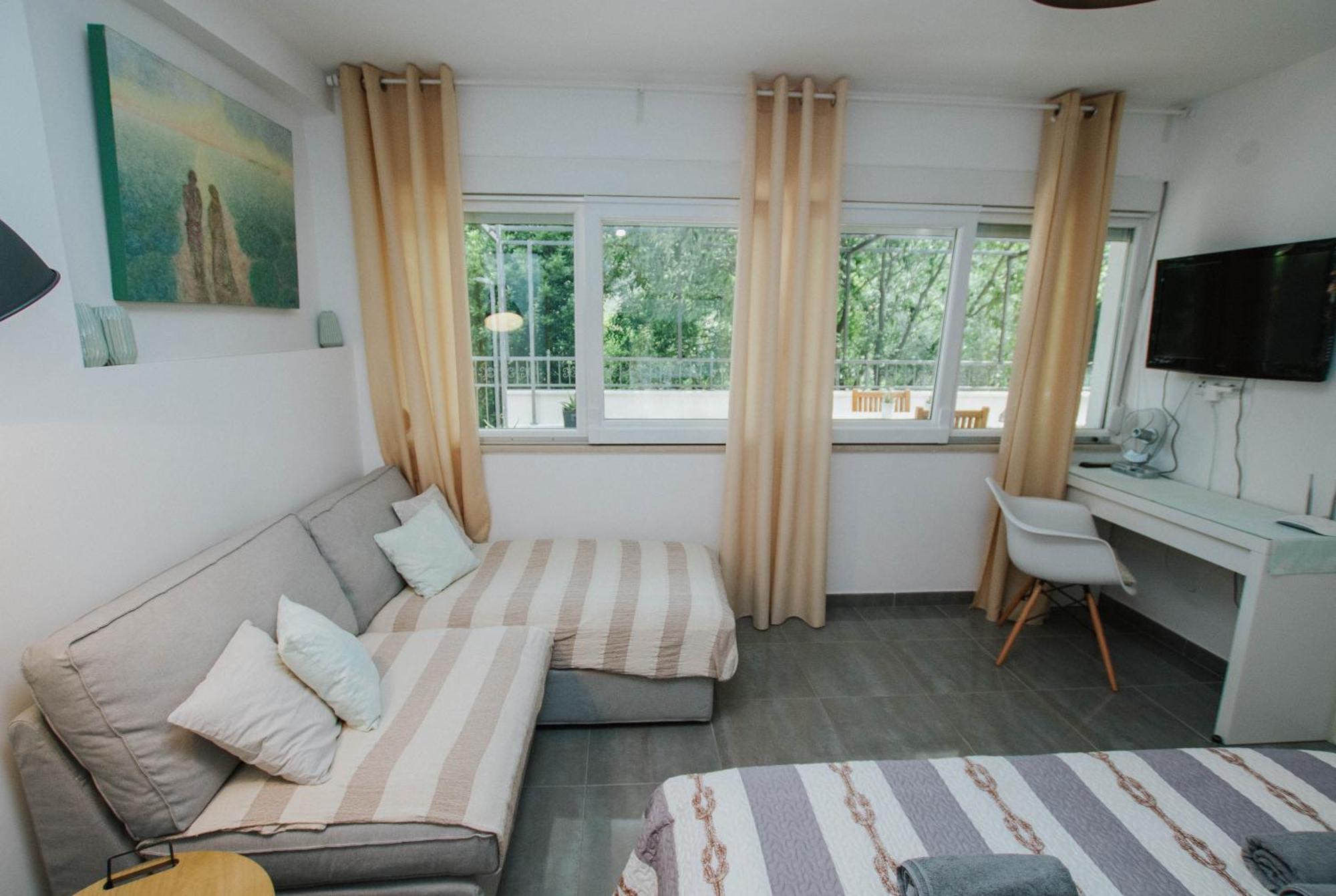 Mamma Mia Apartments-city Center * Hvar Town