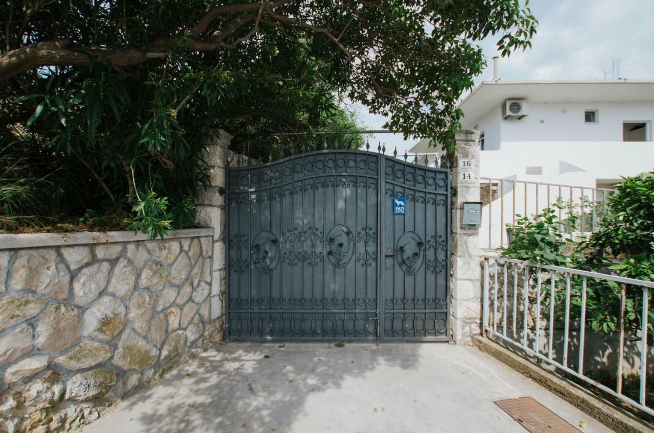 Mamma Mia Apartments-city Center * Hvar Town