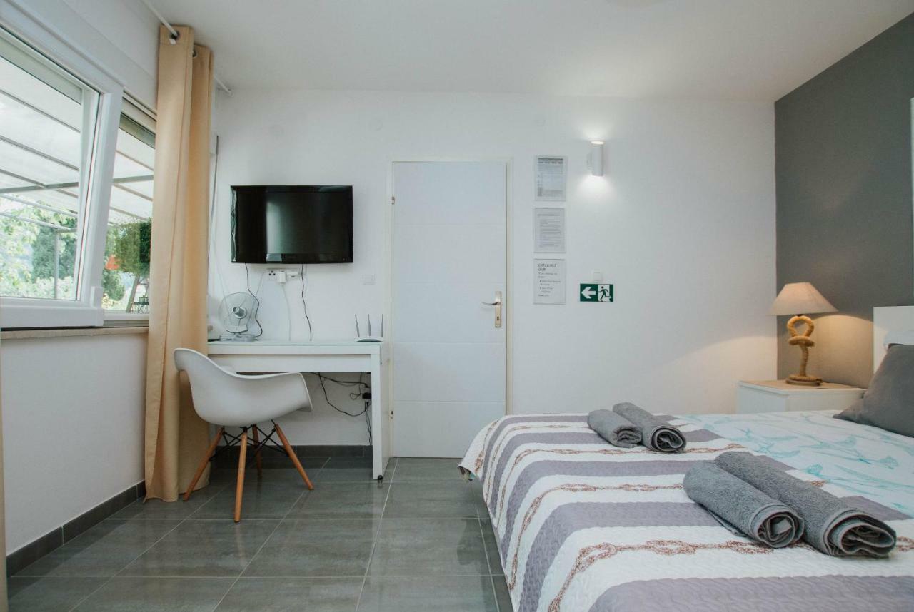Mamma Mia Apartments-city Center Apartment *