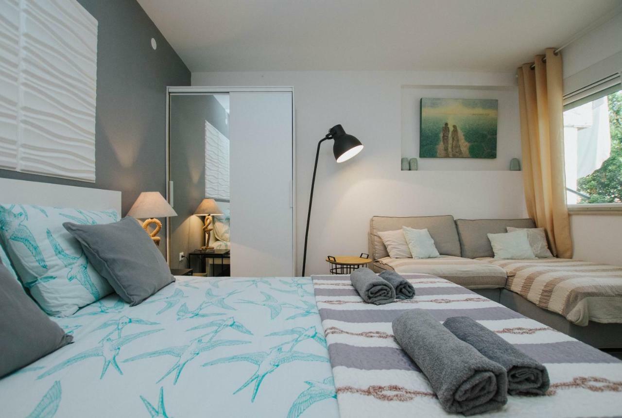 Mamma Mia Apartments-city Center Apartment
