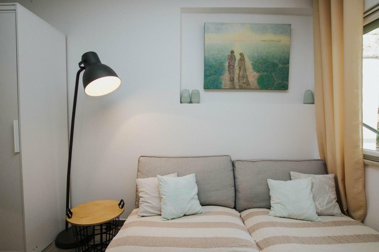 Mamma Mia Apartments-city Center Apartment